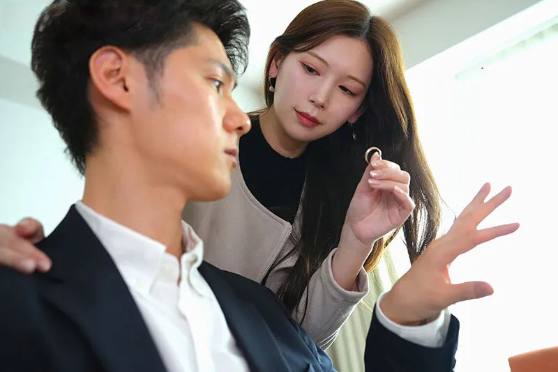 Bà xã đi đi giã ngoại, ông xã ở nhà bị nhỏ em bà xã gạ phang không trượt phát nào